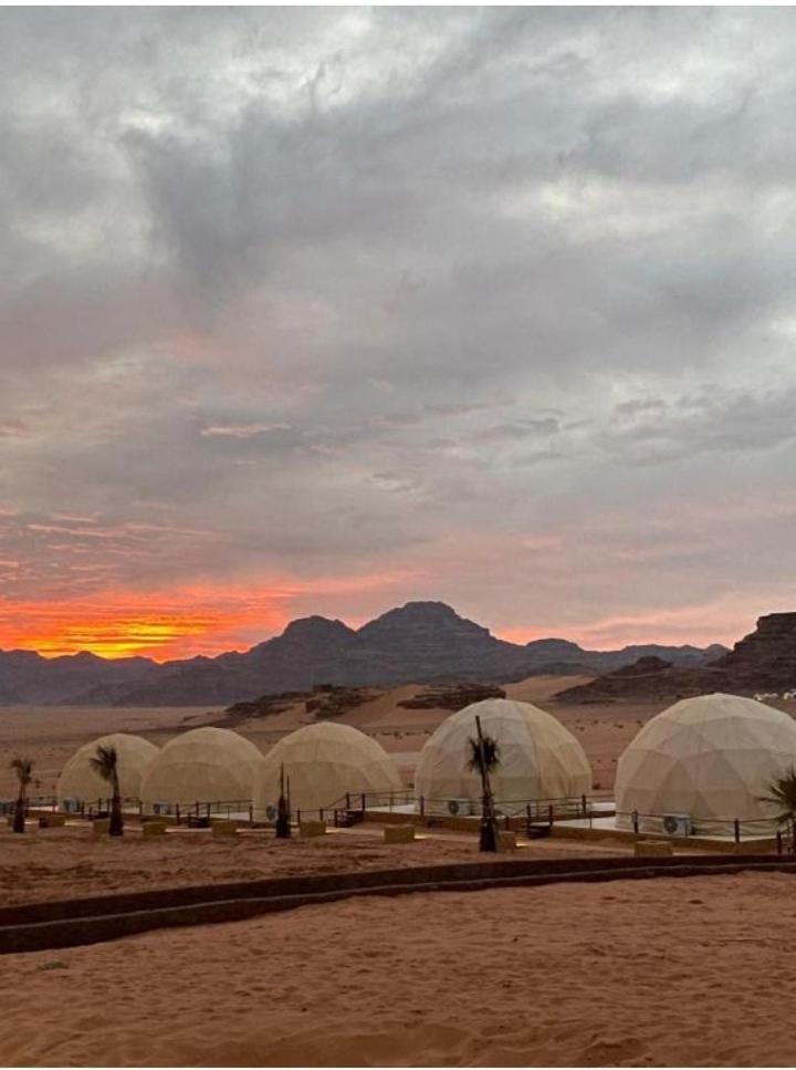 Rum Paradise Luxuri Camp Wadi Rum Room photo